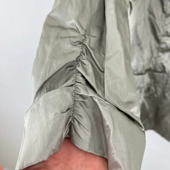 Chicos Size 1 M Metallic Crinkle Jacket Silver - Drawstring Collar Pockets - Picture 4 of 8